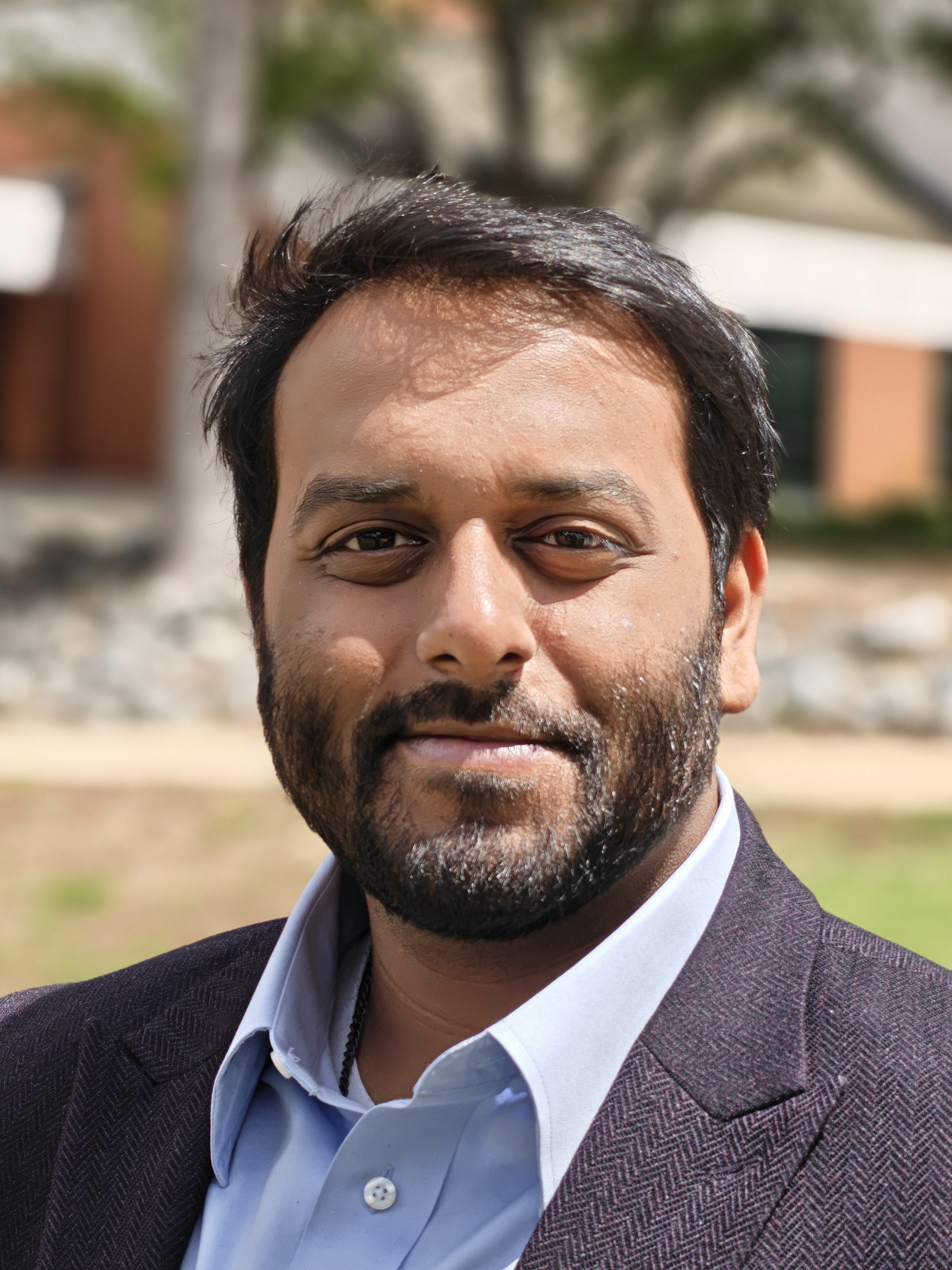 headshot of rohit